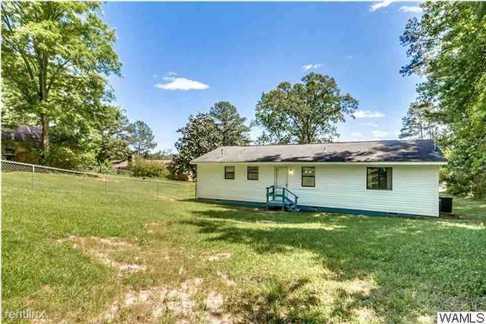 9465 Earl Fields Cir - Photo 2 of 12