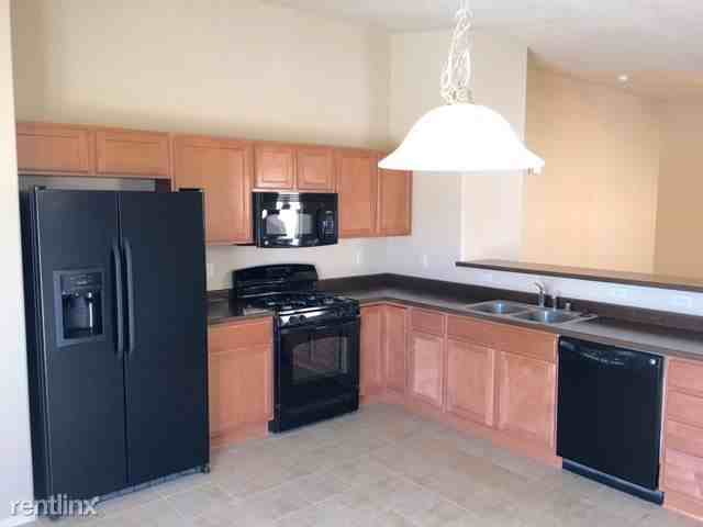 7004 Tijeras Creek Rd NW - Photo 2 of 10