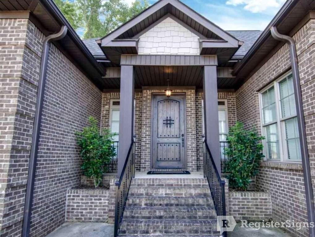 4 Holly Berry Ct SW - Photo 3 of 31