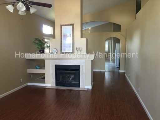 2320 Tuscany St - Photo 2 of 14