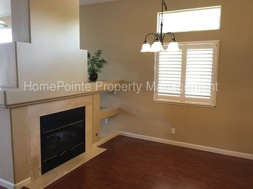 2320 Tuscany St - Photo 3 of 14