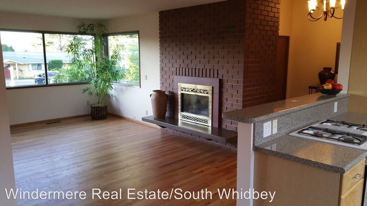 221 Sixth St - Photo 2 of 20