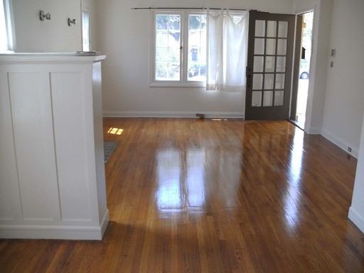 739 E Villa St - Photo 3 of 4