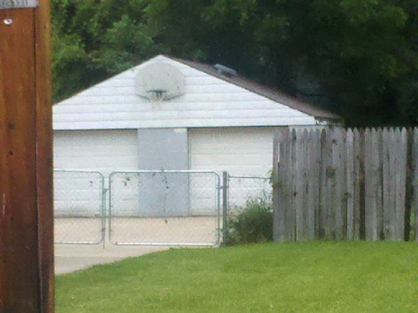 6838 Savannah Ave - Photo 2 of 10