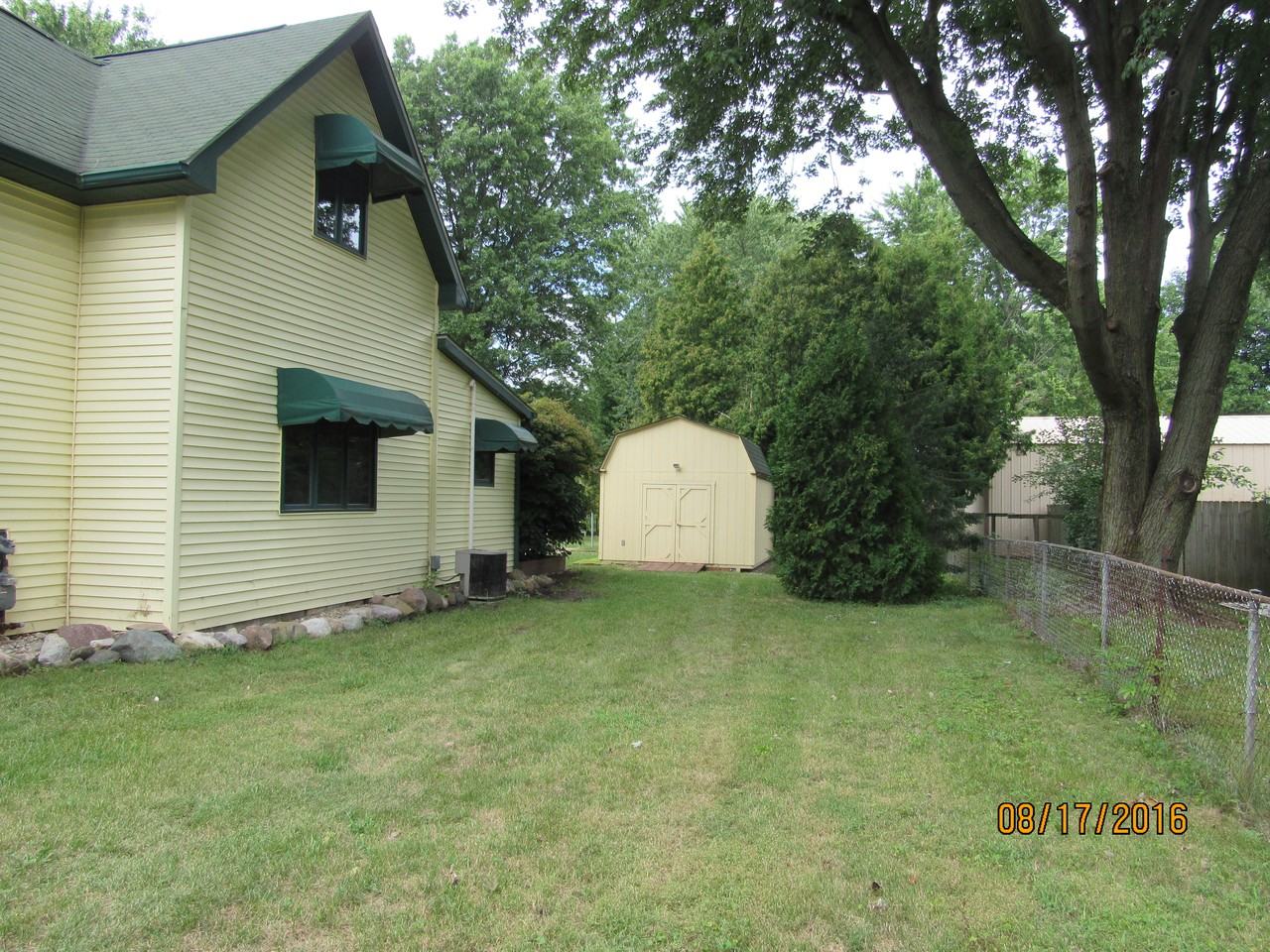 7462 W 220 S - Photo 3 of 12