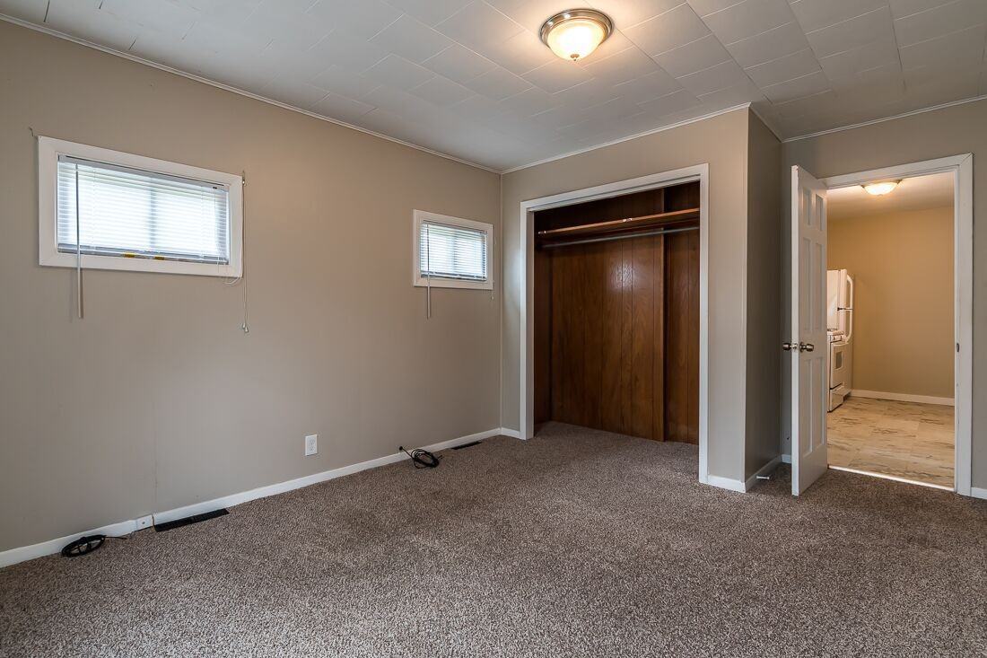 717 2nd St - Photo 3 of 8