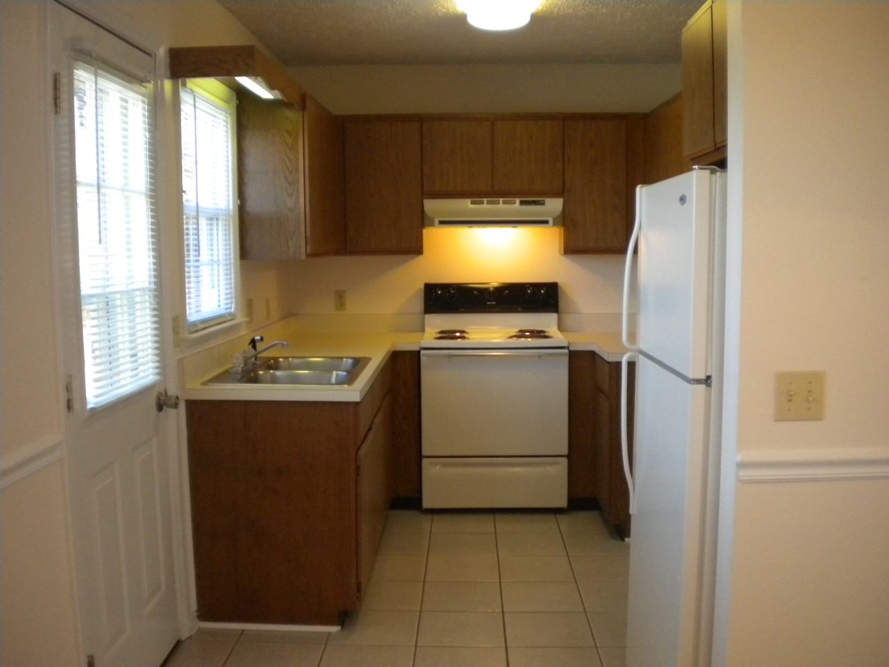 105 Walnut Hill Dr - Photo 2 of 10