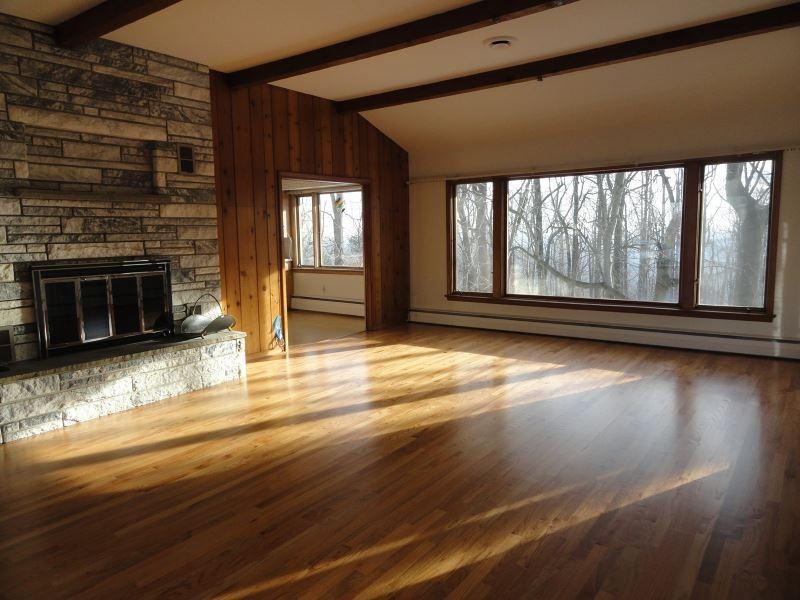 1081 Prospect Ave - Photo 3 of 13