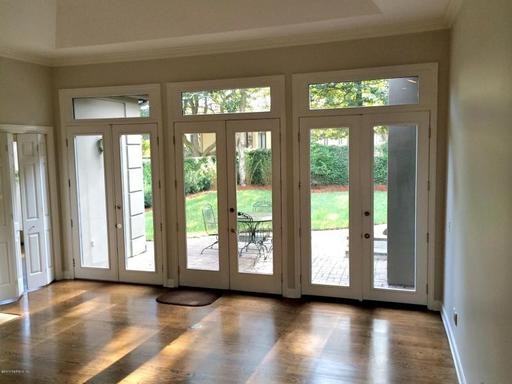 6717 Linford Ln - Photo 2 of 5