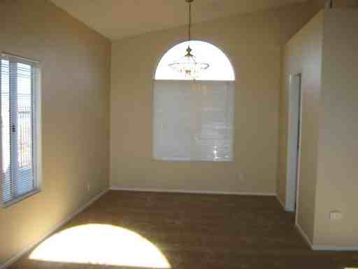 22753 Derby Pl - Photo 3 of 18