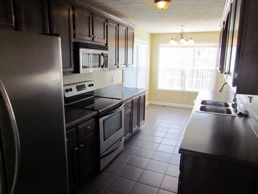 2617 Peach Grove Ln - Photo 3 of 19