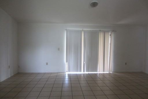 1135 Doncaster Ct - Photo 3 of 12