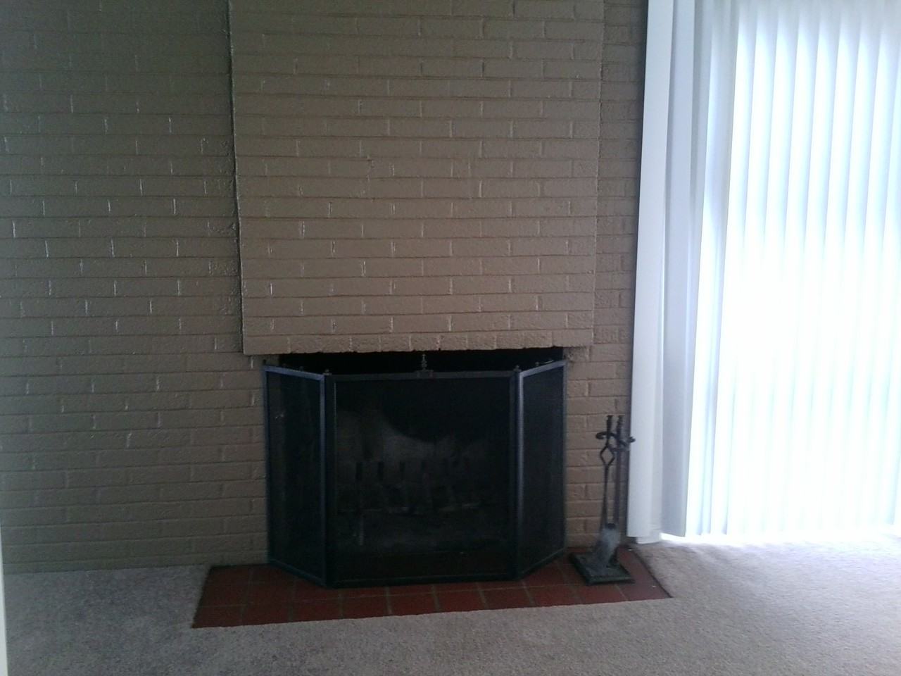 1296 Kelton Rd - Photo 3 of 11