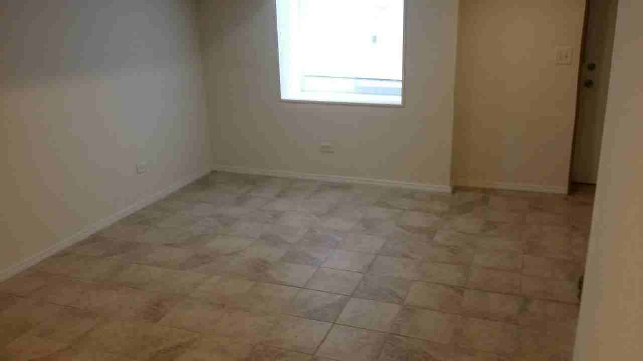 2332 W. Warren Blvd. - Photo 3 of 18