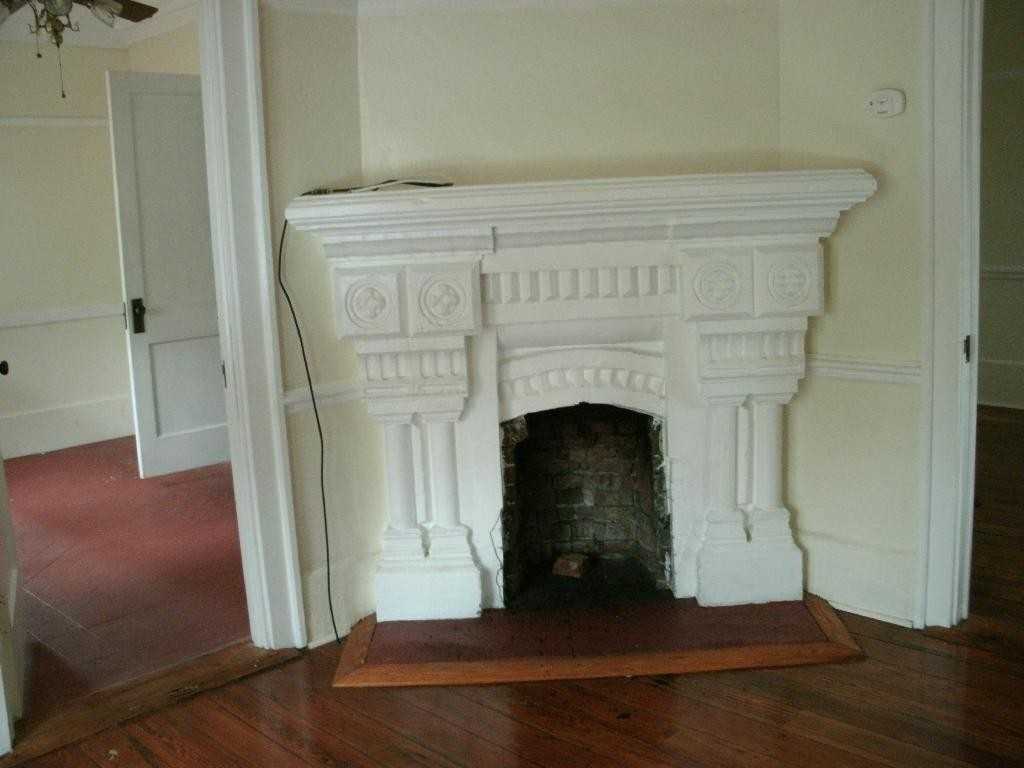 302 NW 4th Ave - Photo 2 of 10