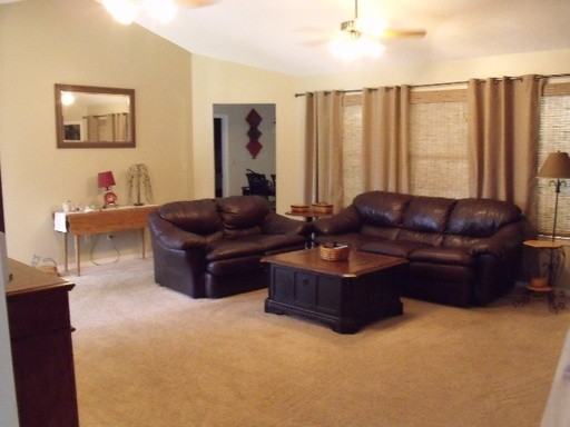 3337 Indian Hills Dr - Photo 2 of 18