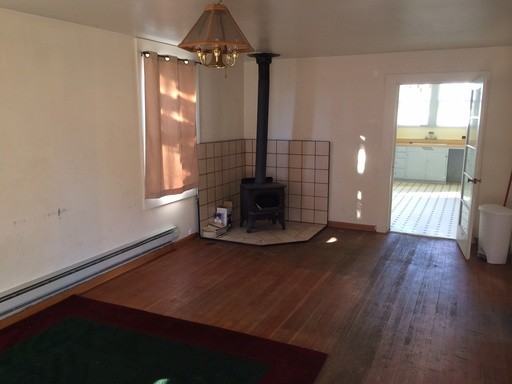 300 Main St - Photo 2 of 3