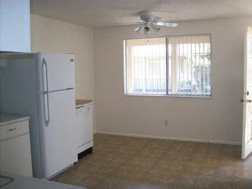 3629 S 900 E - Photo 3 of 8