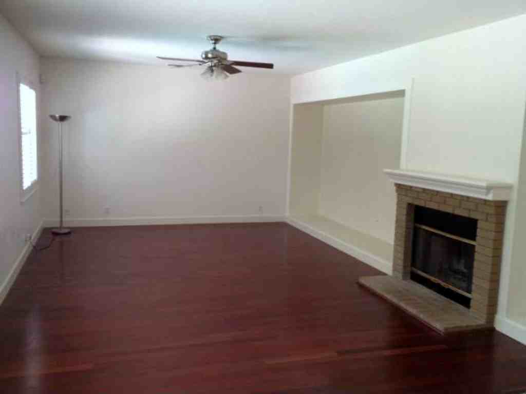 1901 Legend Dr - Photo 2 of 8