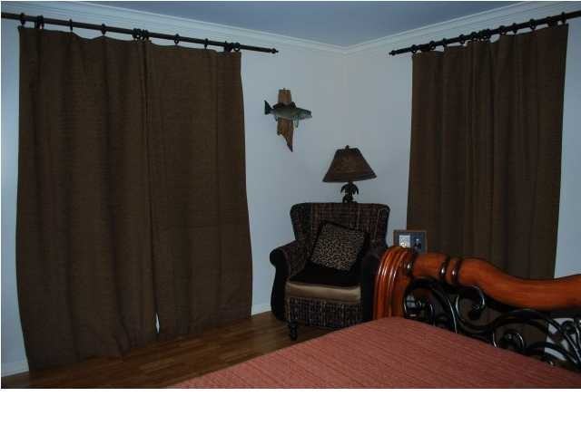 102 Courthouse St - Photo 3 of 10