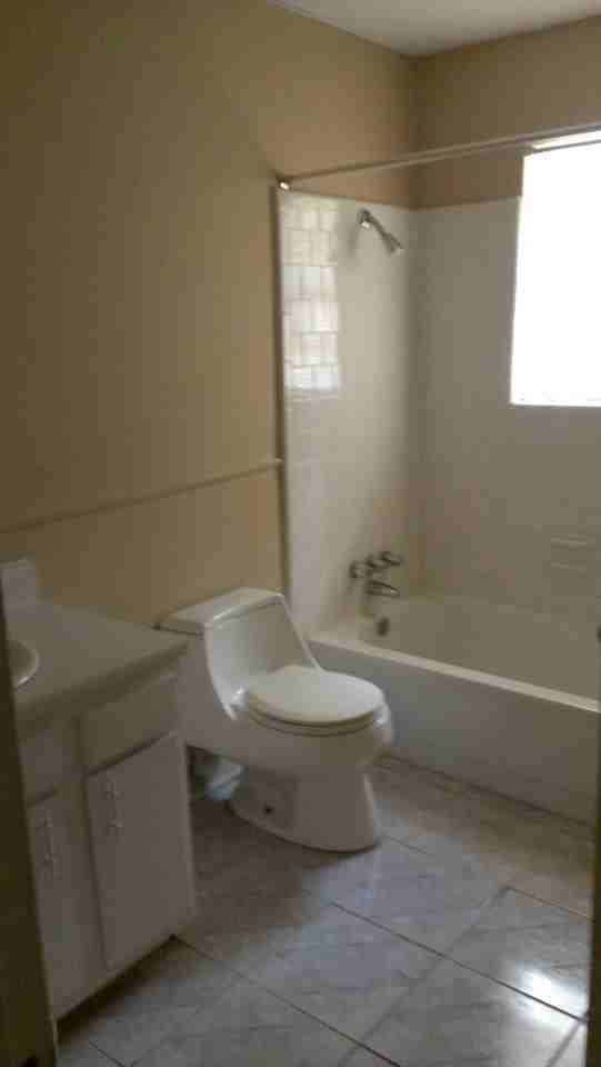 340 West Ave - Photo 3 of 7