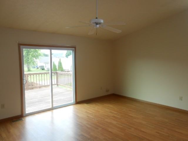 2285 Cannonmills Dr - Photo 2 of 13