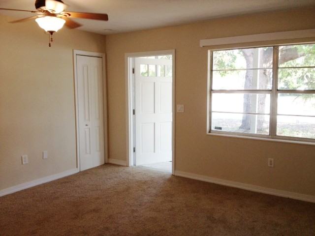 4000 Berkshire Dr - Photo 2 of 9