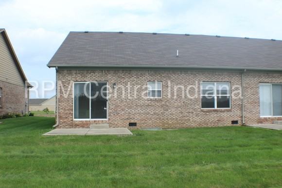 316 Society Dr - Photo 2 of 12