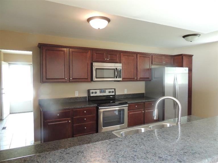 224 Wallace Dr - Photo 2 of 4