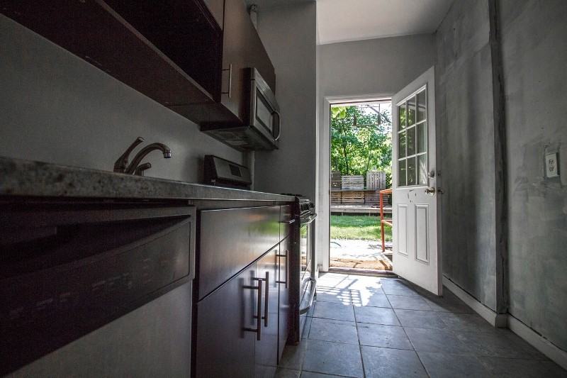 306 Prospect Rd - Photo 2 of 7