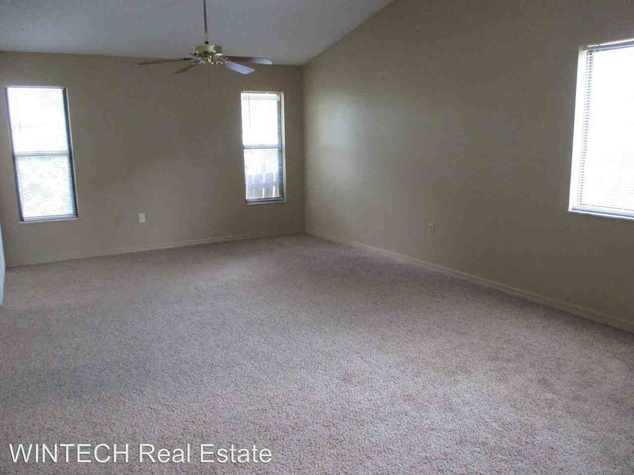 3537 Raintree Ln - Photo 3 of 11