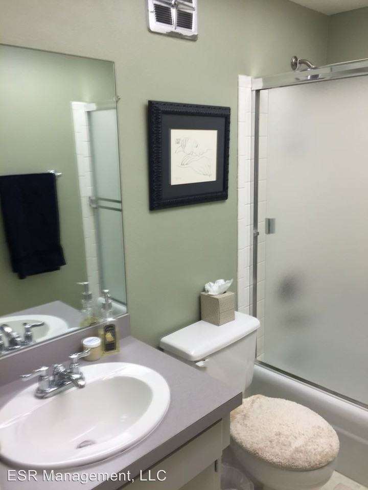 3540 S Hillcrest Dr #6 - Photo 2 of 15