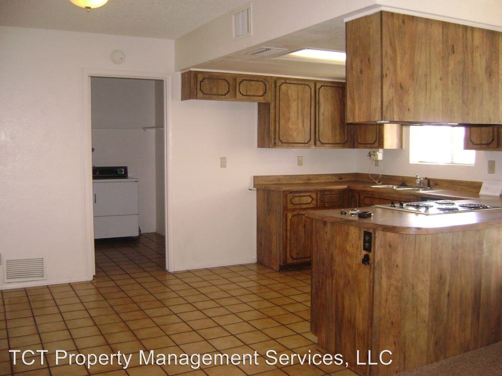 2415 E Jacinto Ave - Photo 3 of 8