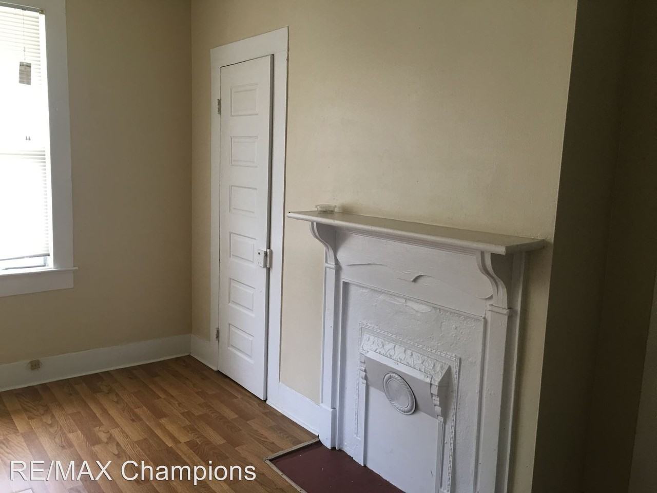 903 S Jennings Ave - Photo 2 of 6