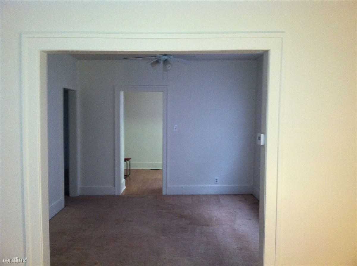 Come Home to Gross Pointe Park - Photo 3 of 11