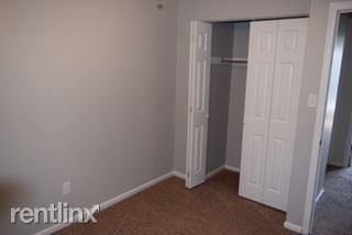 329 E Edgewater Way - Photo 2 of 10