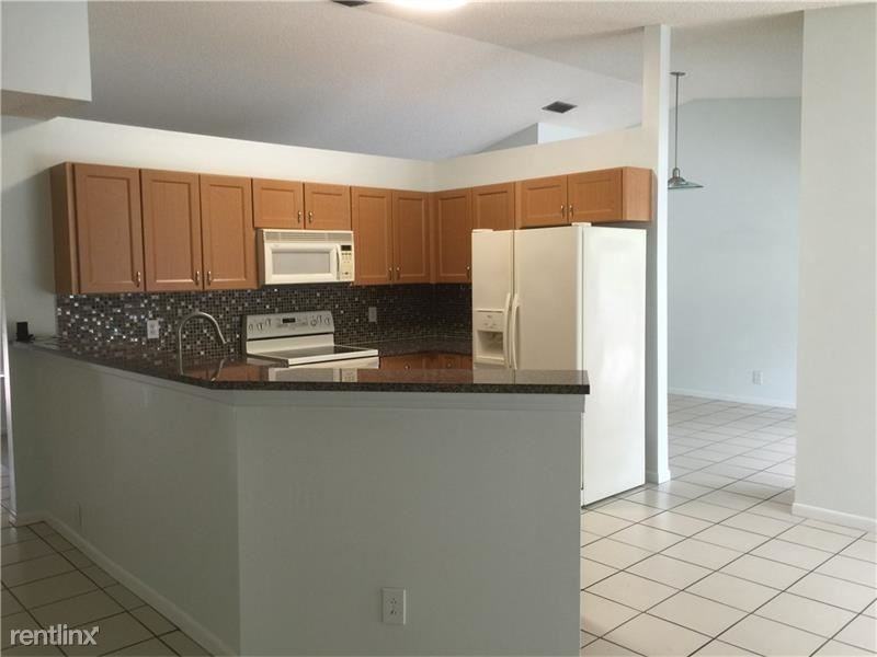 1695 NW 112th Terrace - Photo 2 of 9