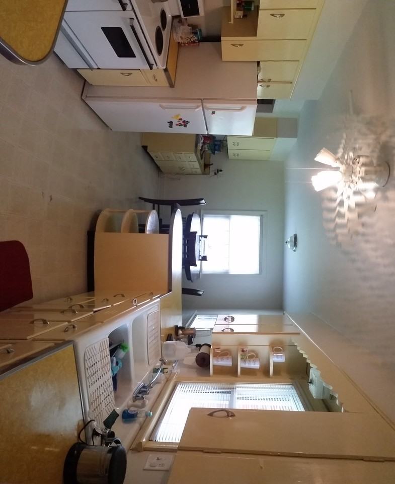 180 E Magnolia Dr - Photo 2 of 14