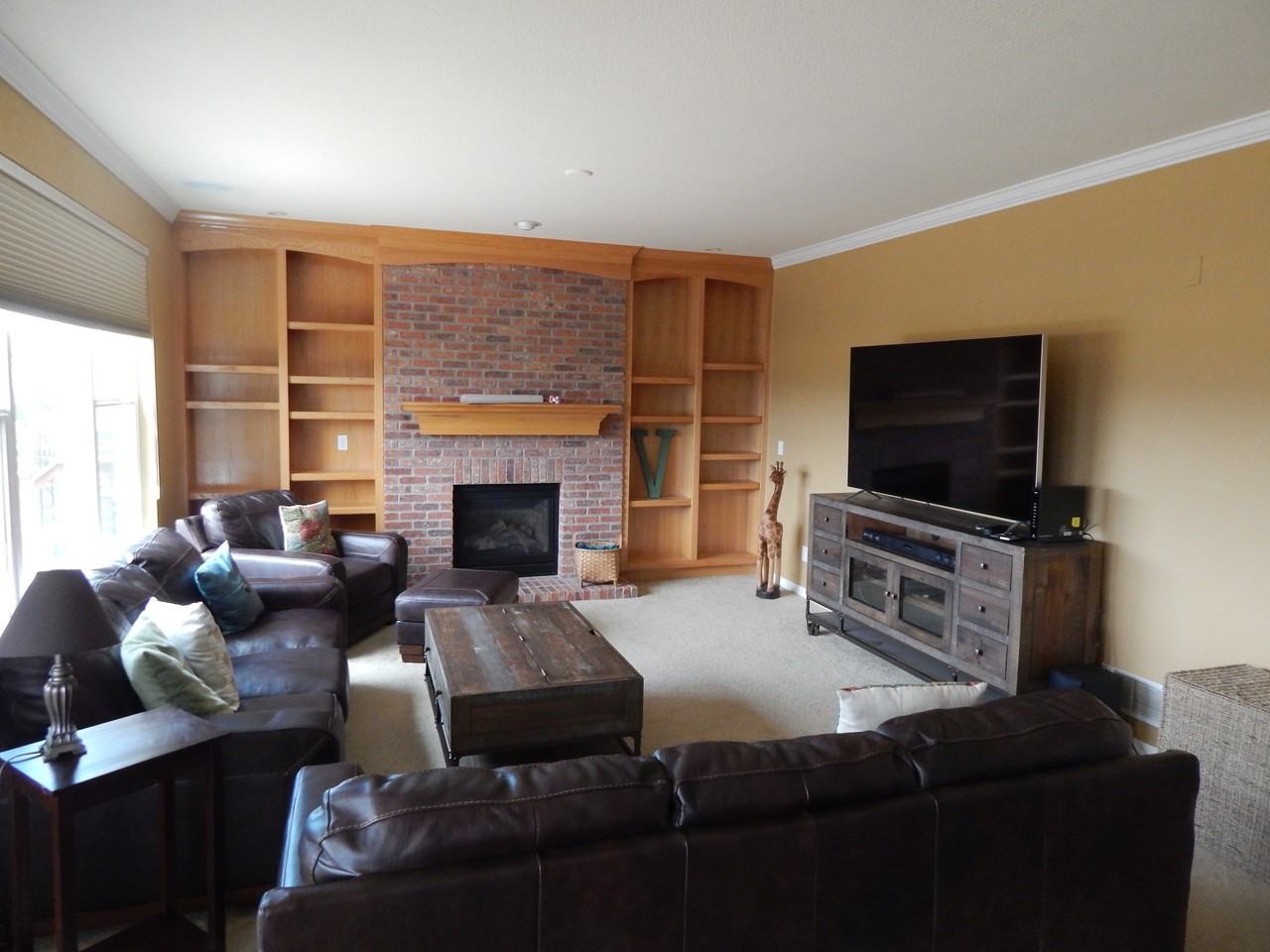 102 Crosshaven Pl - Photo 3 of 13