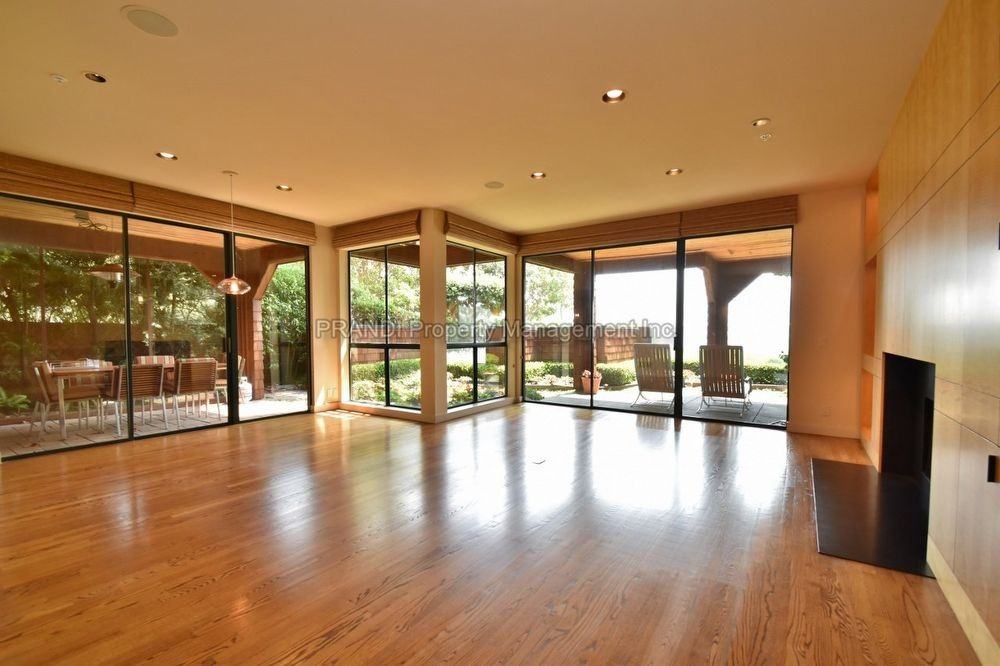 411 Paradise Dr - Photo 3 of 26