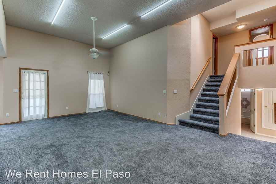 1408 Copper Ridge Dr - Photo 3 of 14