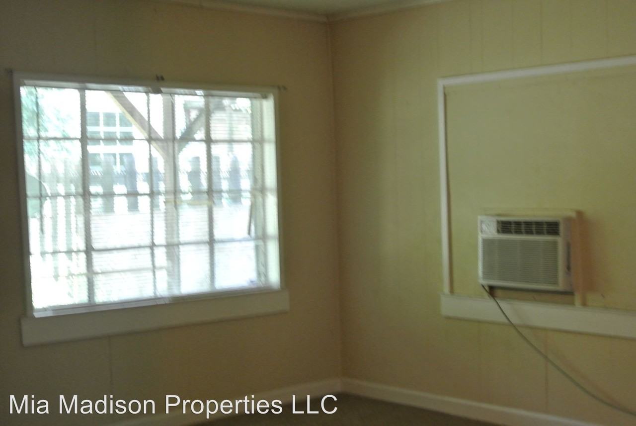 1226 E Henry St - Photo 2 of 8