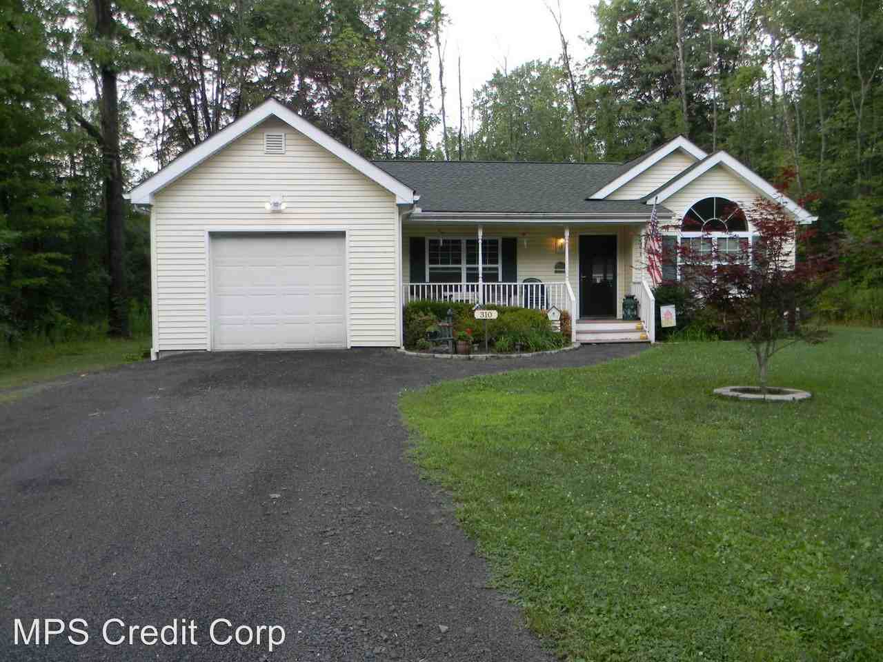 310 Tommy Trail - Photo 3 of 20