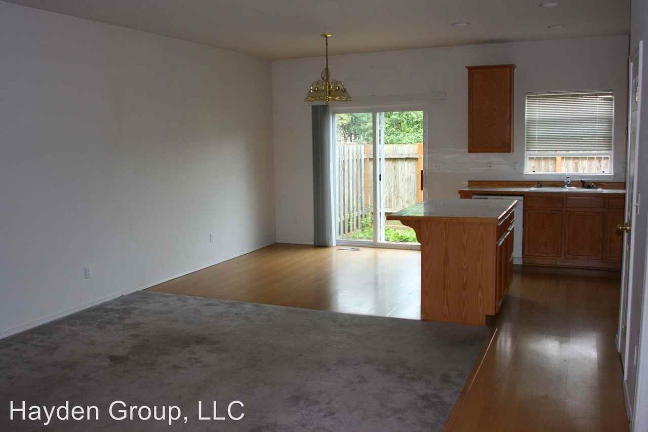 18582 SW Takena Ct - Photo 2 of 4