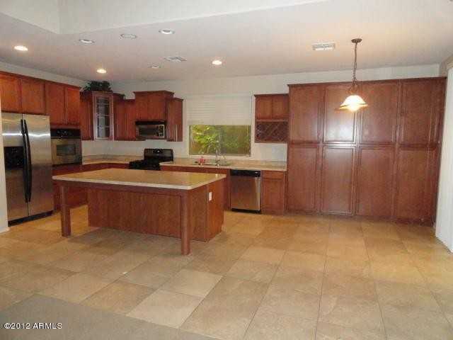 16643 S 27th Ave - Photo 2 of 18