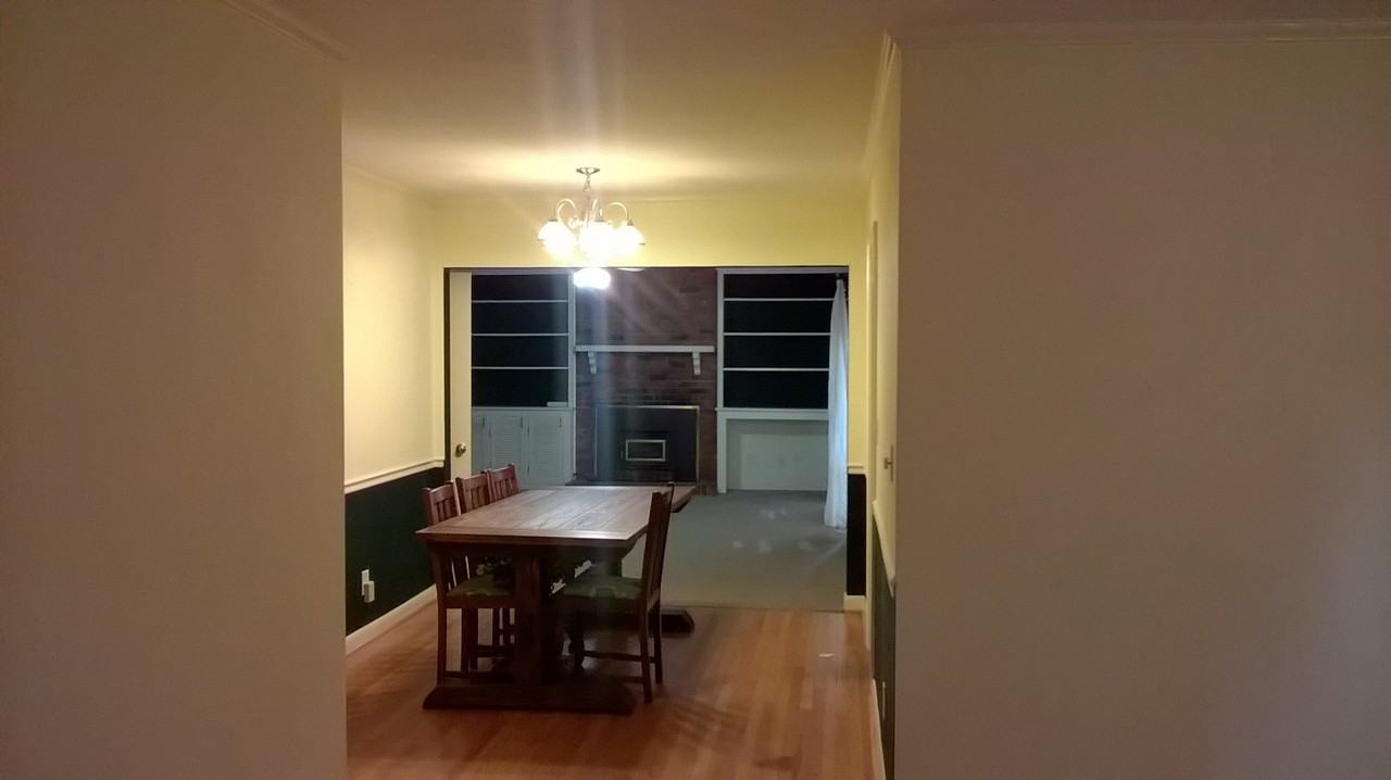 3326 Goldsmith Ln - Photo 3 of 9