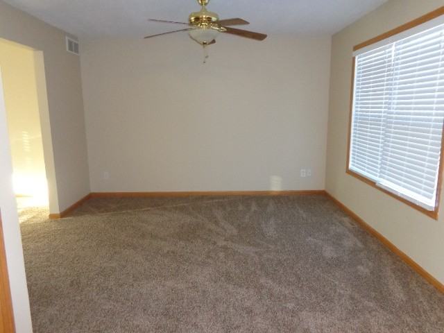 518 Constitution Dr SW - Photo 3 of 12