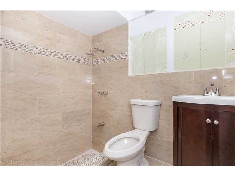 6961 Southwest 11th Street - Photo 2 of 31