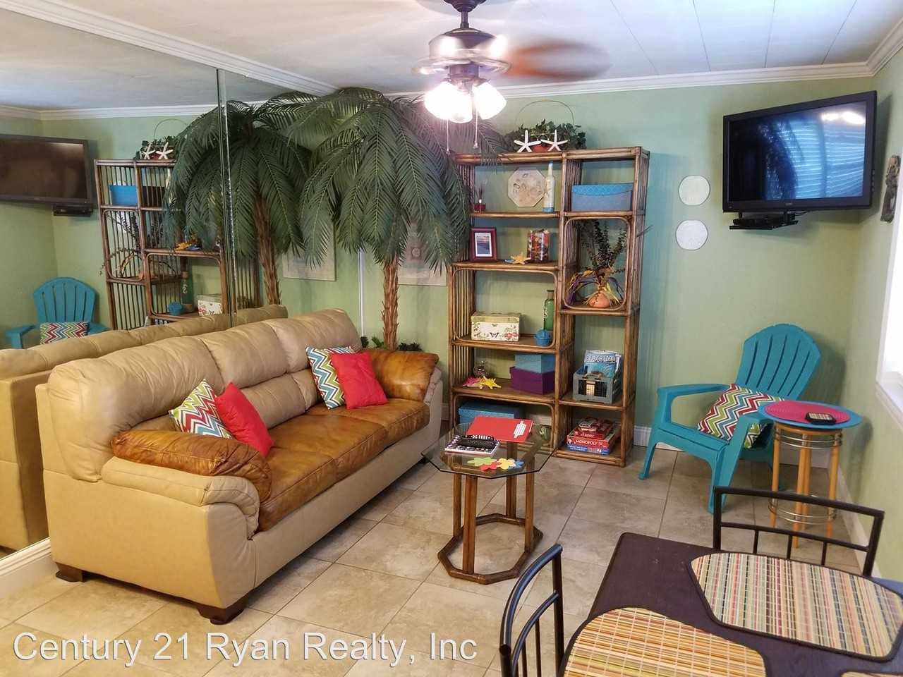 8000 Surf Dr #3 - Photo 2 of 13