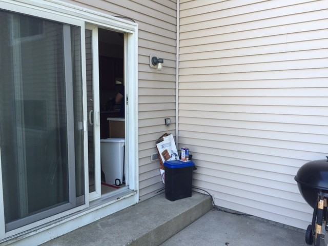 1137 Amberwood Dr - Photo 3 of 22